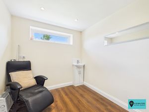 Treatment Room / Study - click for photo gallery